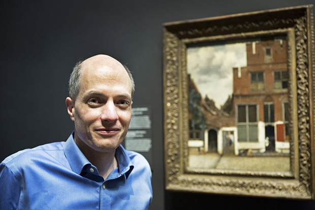 Alain de Botton at the Rijksmuseum. Photograph by Vincent Mentzel