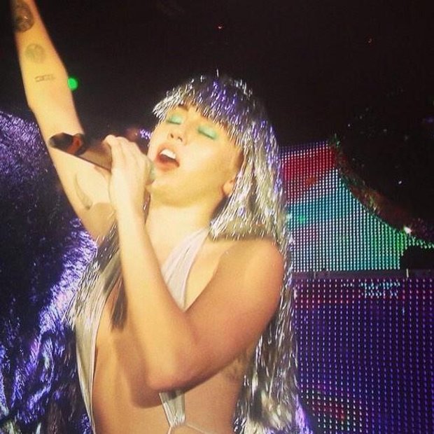 Miley Cyrus performing at The Raleigh, Miami Beach, on Wednesday. Image courtesy of Cyrus's Twitter account.